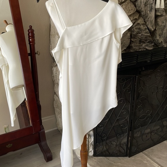 Top - Picture 4 of 11